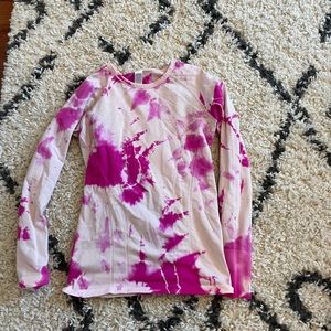 Lulu kids athletic top